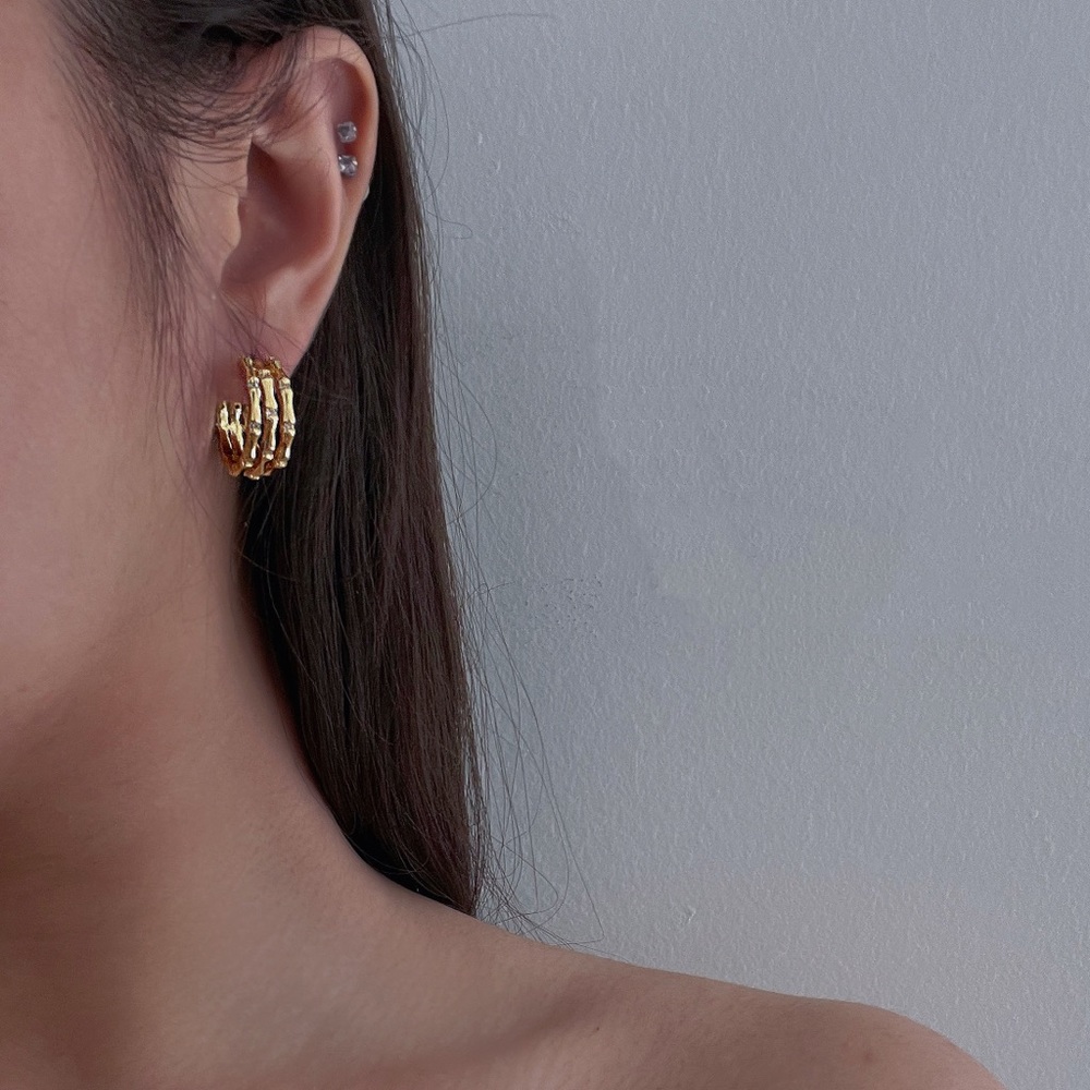 CLOSING SALE! 💕18K Gold Plated Sparky Bamboo Shape Hoop Earrings - Picture 12 of 13